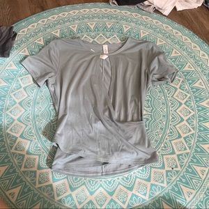 Twist front crop tee